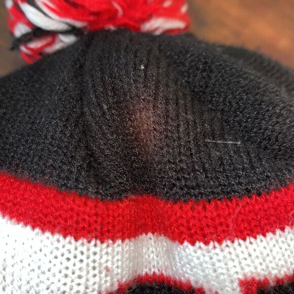 Carolina Hurricanes NHL FaceOff Reebok 2010 Helsinki Finland Beanie Knit Cap Hat - Picture 5 of 7